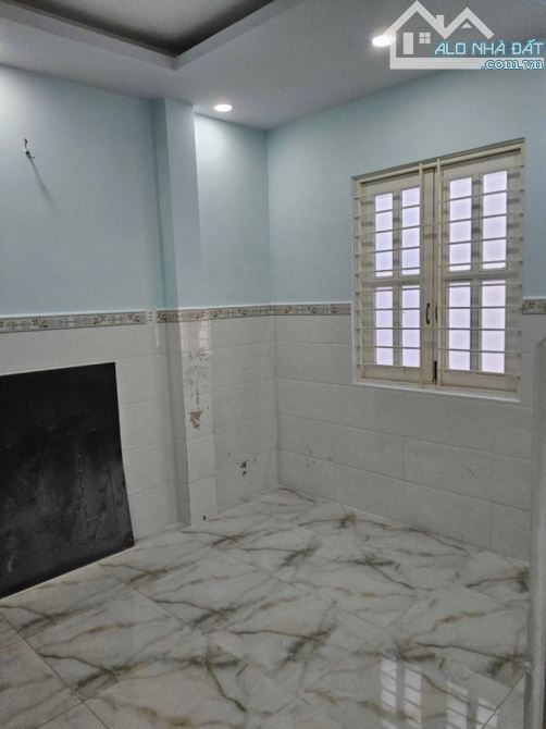 Nhà mới 3tầng khu tên lửa đường số 7 - 40m2 - 4pn - 5tỷ tl - 6