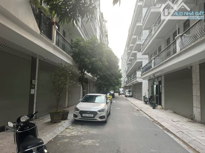 Bán nhà Liền Kề Hải Ngân, Thanh Trì, 50m2x7T, Giá nhô 17.9 tỷ, 7 tầng full nội thất cao cấ - 6