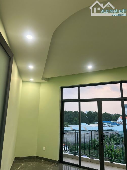 Bán nhà góc 2 mặt tiền thiết kế dạng căn hộ dịch vụ ngay cổng chào Bình Dương (8x23) - 6