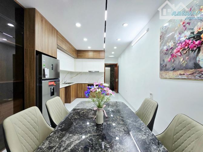 XUÂN THỦY-CẦU GIẤY-7 TẦNG THANG MÁY-FULL NỘI THẤT-NGÕ THÔNG-Ô TÔ DỪNG-20M RA PHỐ-12.9 TỶ - 6