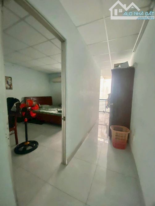 📣📣📣NHÀ 3 TẦNG MỚI TINH - HẺM XE HƠI 5M THÔNG TỨ TUNG - SÁT BÊN CHỢ ĐÔNG BẮC - 2 PHÚT QU - 6