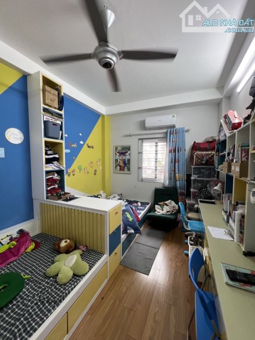 Nhà đẹp long lanh phố Lâm Du 60m2- 4T, dân xây chắc chắn, 5 phút cầu Chương Dương - 6