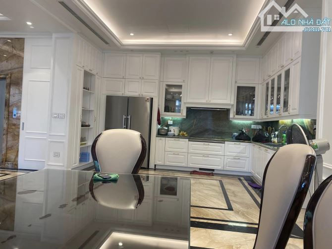 Bán nhà biệt thự vườn đào mặt phố Lạc Long Quân, Tây Hồ Tây, 400m2, 5T, MT 18m - 150 tỷ - 7