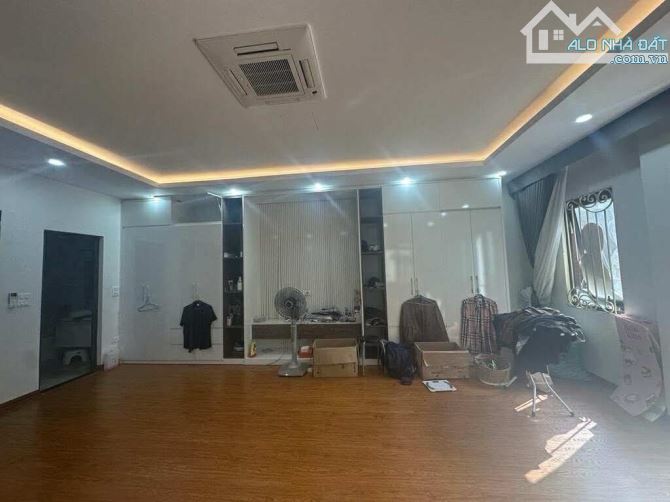 -SIÊU PHẨM PHỐ HUẾ- ĐẠI CỔ VIỆT  - DT 52m2 x 3 tầng - thang máy, MT 8.2m - Nhà mặt tiền - 7