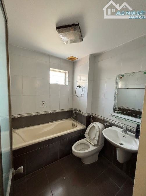 *CHO THUÊ NHÀ NGUYÊN CĂN GẦN LINH ĐÀM,4 TẦNG 4 PHÒNG Ô TÔ ĐỖ TRONG NHÀ.GIÁ CHỈ 12,5 TRIỆU - 7