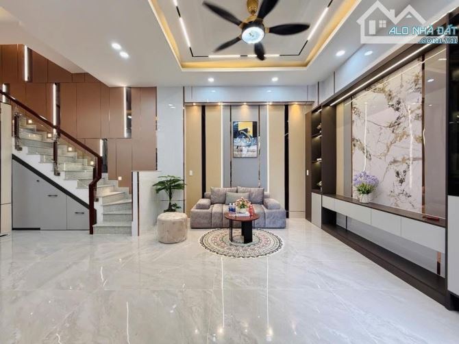 TRUNG TÂM GÒ VẤP - XE HƠI ĐỖ CỬA - NHÀ MỚI 4 TẦNG - 50M2 - FULL NỘI THẤT, NHỈNH 5 TỶ - 3