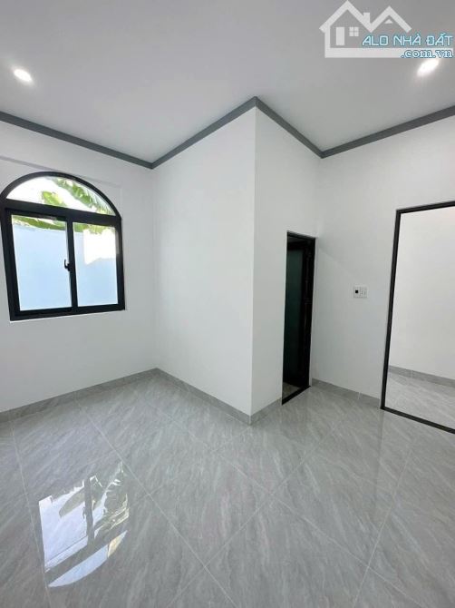 BÁN NHÀ CẤP 4 GIÁ RẺ ĐƯỜNG TRỊNH QUANG NGHỊ GẦN CHỢ PHÚ LẠC - SHR - 790 TR - 7
