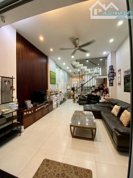 Nhà HXH ngang 5x17m, 5 tầng giá chỉ 9 tỷ còn bớt. "Hàng hiếm" 100% - 7