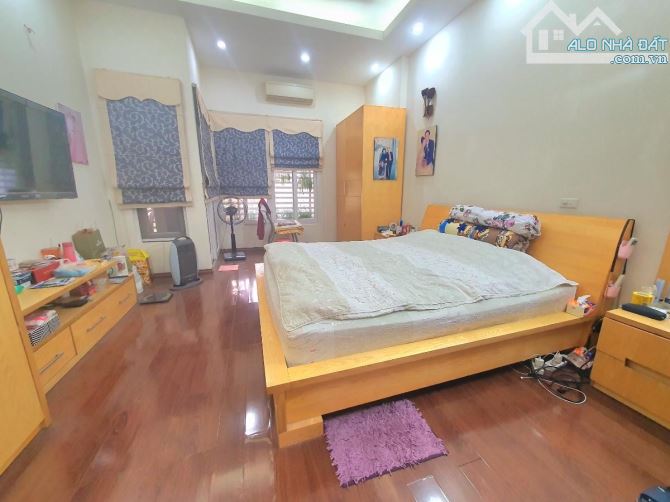 Bán nhà phân lô Chùa Láng, Đống Đa, 78m², ô tô đỗ cửa, giá chỉ 19,2 tỷ chủ nhà bán kín - 6