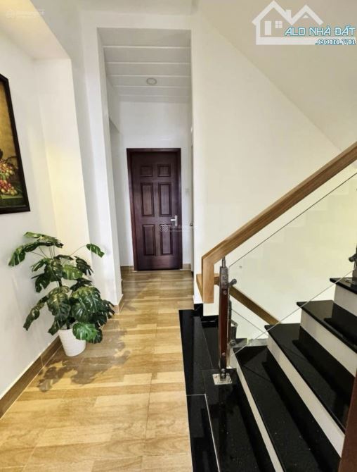 DÒNG TIỀN 26 TRIỆU CỰC NÓNG NAY CAO THẮNG, PHƯỜNG 3, QUẬN 3- GIÁ:5TỶ650/67,5M2(4,5x15) - 7