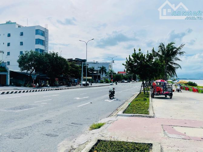 Bán đất mặt tiền Nguyễn Tất Thành rộng 124m2 vị trí đắc địa view Biển! - 7