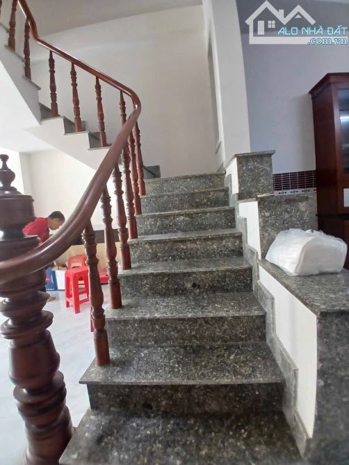NHÀ 4 TẦNG BTCT MỚI TINH SANG TRỌNG, 96M2, 4PN, 4WC, HXH, GẦN CHỢ ĐÔNG QUANG, CHỈ 7,5 TỶ - 7