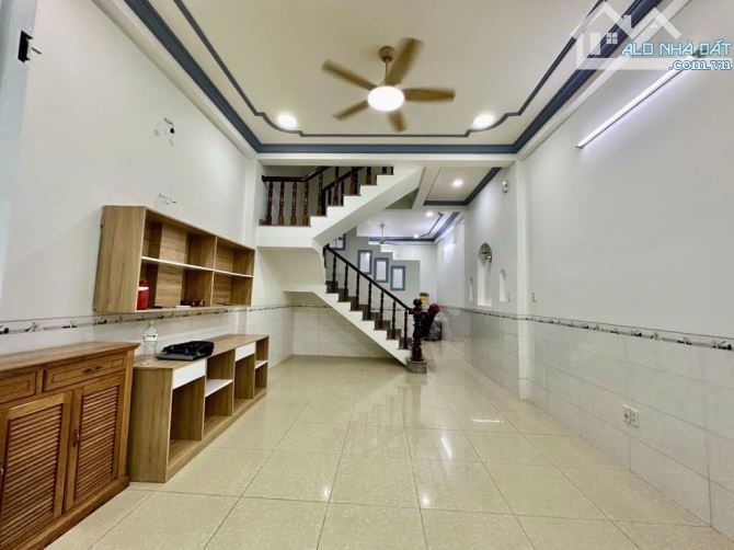 Hẻm ô tô 6m - 6.3 tỷ thương lượng - Nhà mới 3 tầng 64.3m2 - Full nội thất - Ngay Phạm Văn - 7