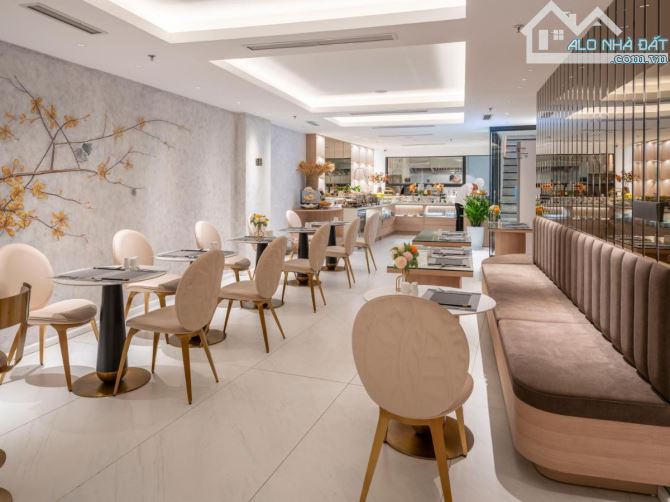 Cần bán gấp khách sạn mặt phố Lò Sũ 236m2, 15 tầng, MT 7.5m, 71 phòng - Giá 259 tỷ - 7