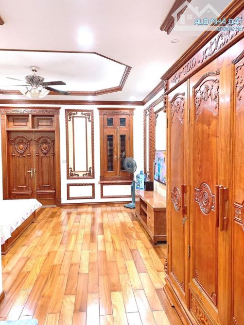 Bán biệt thự sân vườn, KĐT Dịch Vọng - Đường Lớn 5 Ô tô tránh - 340m2 x 4T MT 18m - 119 tỷ - 8