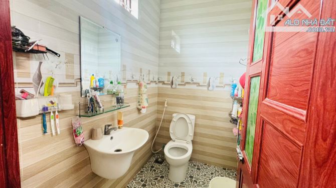NHÀ VƯỜN SUM SUÊ GẦN 3000M2 ĐẤT ĐỎ- HCM🏝️🏝️🏝️ 🌈🌈GIÁ BÁN: 10TỶ TL🌈🌈 ---- 🌈Dt: 2715m - 8