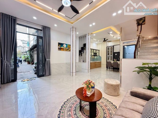 TRUNG TÂM GÒ VẤP - XE HƠI ĐỖ CỬA - NHÀ MỚI 4 TẦNG - 50M2 - FULL NỘI THẤT, NHỈNH 5 TỶ - 4