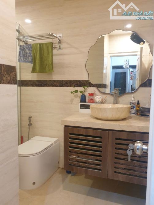 BÁN CĂN HỘ VIP TẦNG 2 (NHÀ HÁT TUỒNG) – DOÃN KẾ THIỆN, CẦU GIẤY. 70M2 – 2PN. 4,095 TỶ - 8