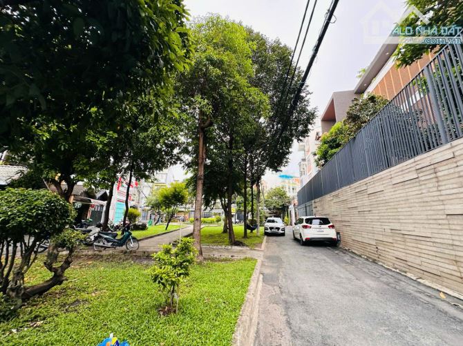 Giảm 30 Tỷ Bán, Đáng Đầu Tư Siêu Biệt Thự Hoàng Việt, 35x22m, CN 750m2, Hầm-5 Lầu, Hồ Bơi - 8