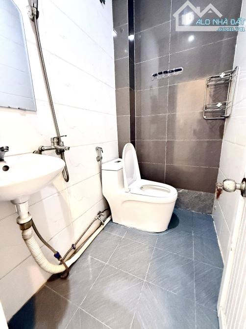 Chào bán nhà 3 tầng kiệt Lê Độ – Đà Nẵng (cách đường chính chỉ 30m) - 8