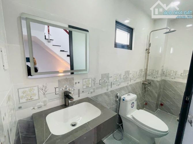 Nhà mới hoàn thiện - 4x10m - 4 tầng - vincom Nam Long - Chỉ 5,5 tỷ - 8
