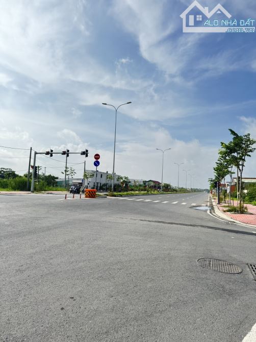 Bán nhà hẻm thông quốc lộ 50 gần khu dân cư phong phú 4- 4m x 11.58- 47m2- 2PN 2WC NỞ HẬU - 8