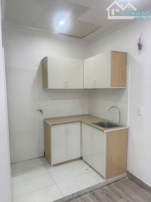 BÁN CĂN HỘ TẬP THỂ HIẾM – TẦNG 2 MẶT PHỐ CỔ HÀNG ĐẬU, HOÀN KIẾM. 78M2 – 3PN..3,5 TỶ - 8