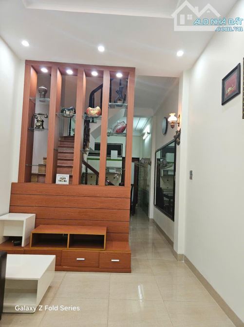 DỊCH VỌNG – CẦU GIẤY – LÔ GÓC – HAI THOÁNG  – 5 TẦNG – Ô TÔ CÁCH 25M – NHỈNH 15 TỶ - 8