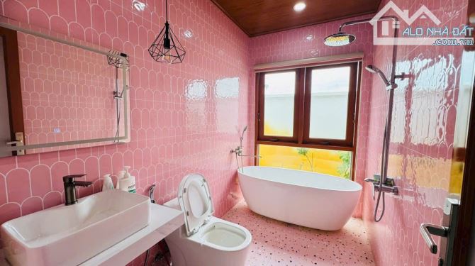 BÁN CĂN NHÀ VƯỜN RỘNG 20M ngay CHỢ LÁNG DÀI GẦN BIỂN LỘC AN. Dt: ngang 20x23m( 460 - 8