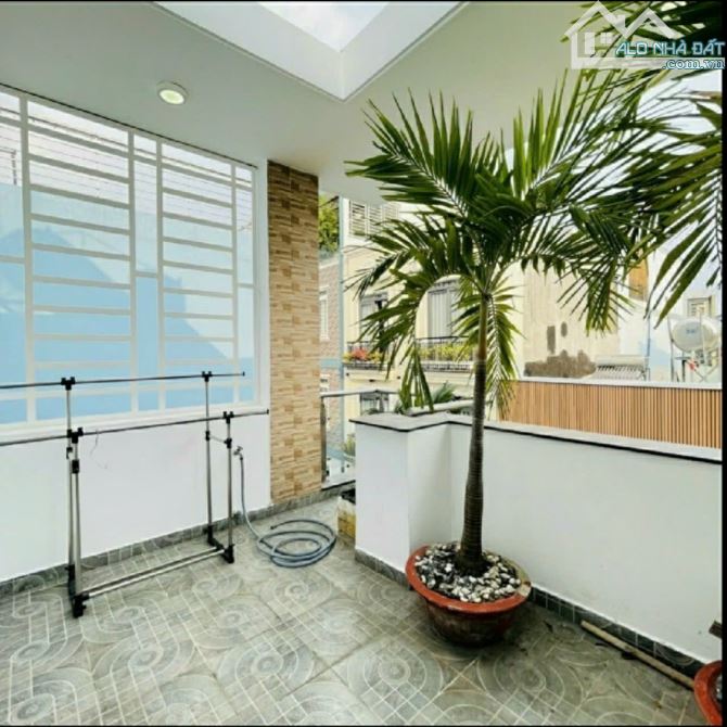 NHÀ 3 TẦNG - HẺM Ô TÔ - KHU PHÂN LÔ XÂY FULL 65 M2. - 8