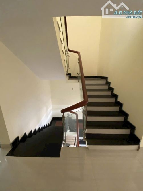 Bán 2 căn nhà liền kề 10x20m, khu Dân Cư 38ha đường Dương Thị Giang, giá 13 tỷ - 8
