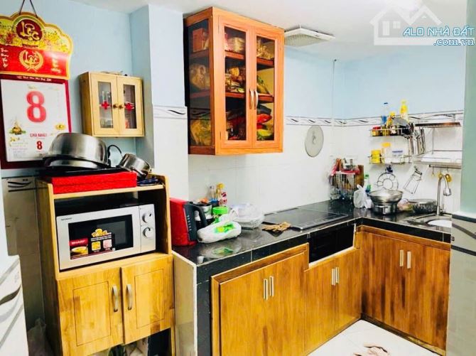 Nhà đẹp quận 4 - DT 62m - 3 phòng Khánh Hội - Sổ hồng Hoàn Công - 8