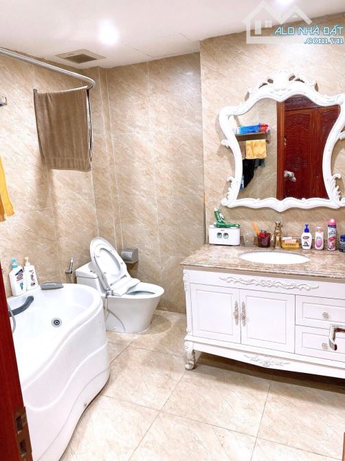 Biệt thự đơn lập KĐT Dịch Vọng- trục chính 5 làn ô tô - view công viên - 320m2 - Giá 93 tỷ - 9
