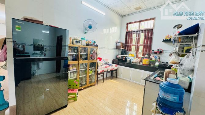 NHÀ VƯỜN SUM SUÊ GẦN 3000M2 ĐẤT ĐỎ- HCM🏝️🏝️🏝️ 🌈🌈GIÁ BÁN: 10TỶ TL🌈🌈 ---- 🌈Dt: 2715m - 9