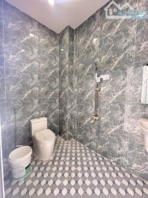 BÁN CĂN NHÀ PHỐ TRONG KHU DÂN CƯ - 2 TỶ 750 SHR - 9