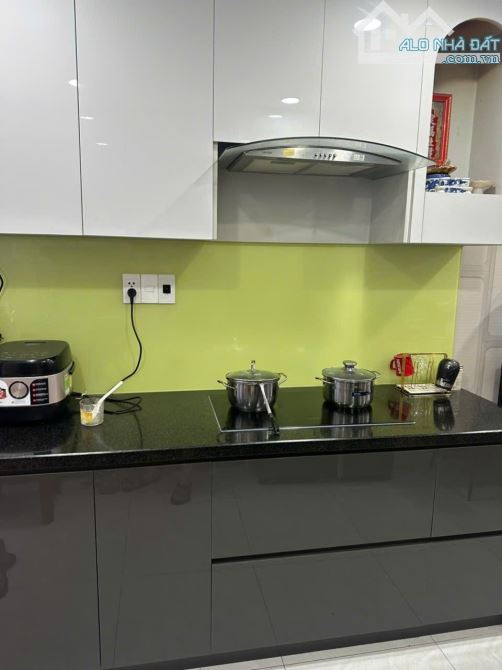 🔥SIÊU PHẨM NHÀ PHỐ 5 TẦNG HIỆN ĐẠI – HẺM XE HƠI THÔNG THOÁNG Q.10 – CHỈ 11 TỶ 🔥 - 9