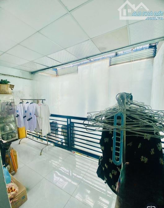 Bán Nhà Ngay CVPM Quang Trung Q12 -90 M2( 4,5 x22)- 3Tầng- HXH 6m - Chỉ 5,46Tỷ. - 9