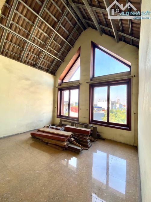 Biệt thự 4 tầng Thang Máy - Mặt đường Lê Thánh Tông - 9