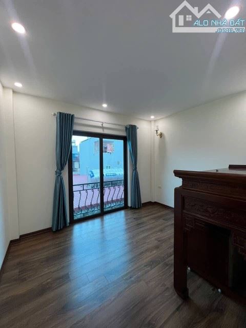 BÁN NHÀ PHÚ MINH 41M2 - MT 4M - GIÁ 6.X TỶ. NGÕ NÔNG GẦN Ô TÔ, SÁT ĐH CÔNG NGHIỆP, QL 32 - 9