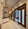 NHÀ MỚI ĐẸP LUNG LINH, NGUYỄN VĂN CỪ, Ô TÔ 4 CHỖ ĐỖ CỬA, 31m², 6.5 TỶ, LONG BIÊN