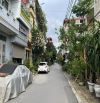 Cần bán gấp mảnh đất hai mặt thoáng tặng căn nhà 3 tầng cũ mặt ngõ 62 đường Trâu Qùy