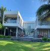 Cho thuê biệt thự mặt biển cao cấp 4 phòng ngủ The Ocean villas Đà Nẵng