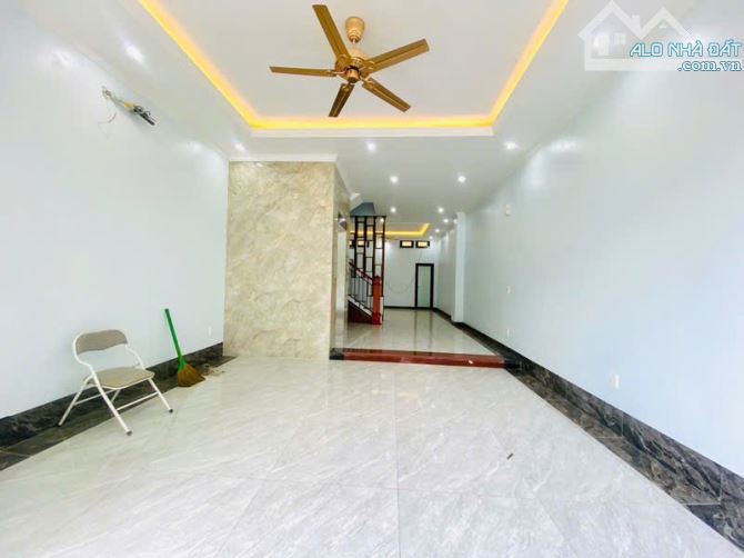 BÁN NHÀ KHU LIỀN KỀ 89 THỊNH LIỆT, 4 TẦNG THANG MÁY, VỈA HÈ Ô TÔ QUA, SỔ PHÂN LÔ