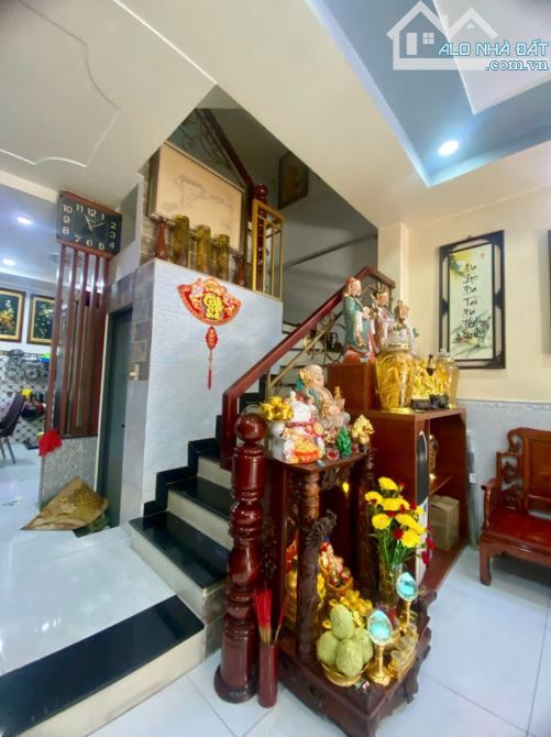 SIÊU PHẨM 4 TẦNG CỘNG HÒA – NGAY E-TOWN – SÂN THƯỢNG CHILL – Nhỉnh 11 Tỷ - 4