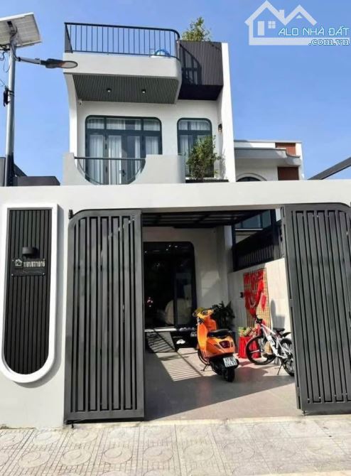 Nhà 1 Lầu 1 Trệt Ngay KDl Bửu Long 5x22 giá 1ty950 có sân để xe hơi đường oto né nhau