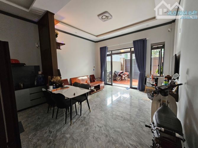 Bán nhà cấp 4 hẻm Y NI KSOR phường Tân Lập bmt ĐĂK LĂK 2,99 tỷ