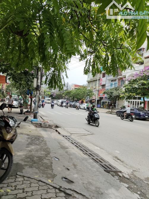 Bán gấp giá rẻ mặt phố Long Biên 2 65m, 4 tầng, mặt tiền 3m, 16.9 tỷ Long Biên.