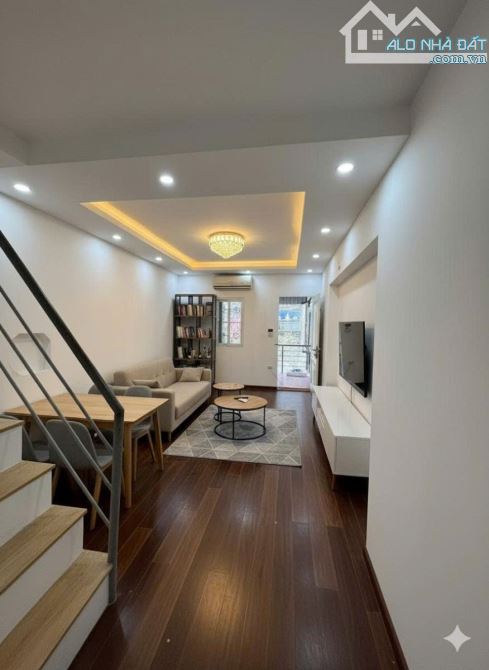 TẬP THỂ CƠ GIỚI 6 – DT SỔ 19M², SỬ DỤNG 45M² – GIÁ CHỈ 1,89 TỶ – BẮC TỪ LIÊM  ✨ Vị trí siê