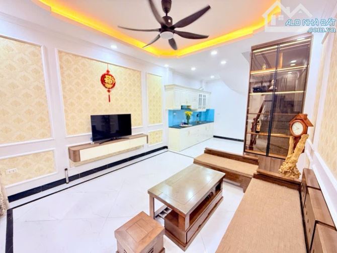 Bán nhà  Tây Tựu, lô góc 5 tầng, ô tô đỗ cổng, full nội thất, nhỉnh 5 tỷ