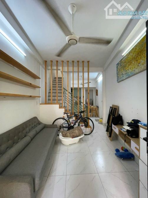 NHÀ ĐẸP FULL NỘI THẤT THÍCH QUẢNG ĐỨC, PHÚ NHUẬN, 40M2, CHỈ 5.15 TỶ